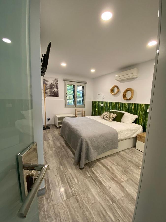 First Beachline Deluxe With Garden And Terrasse In Sun Club San Bartolomé Екстериор снимка