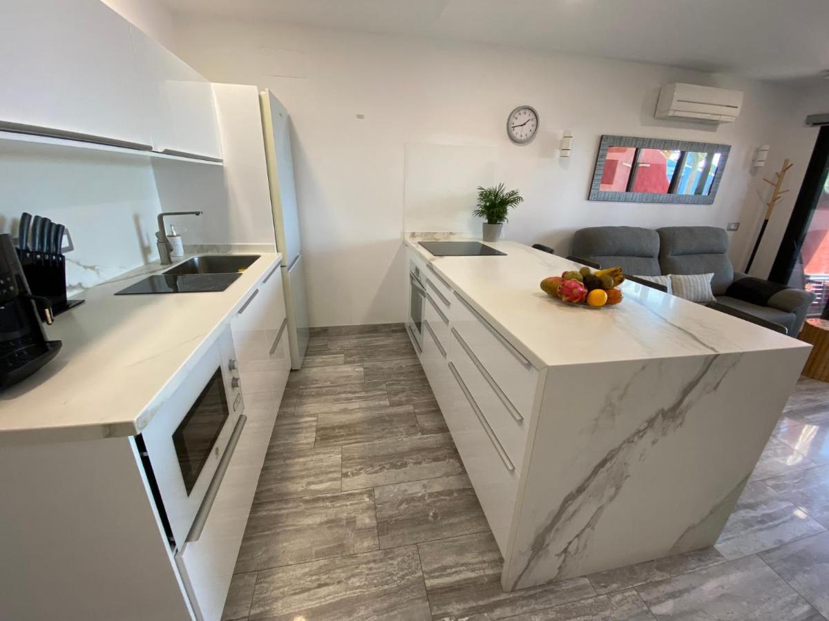 First Beachline Deluxe With Garden And Terrasse In Sun Club San Bartolomé Екстериор снимка
