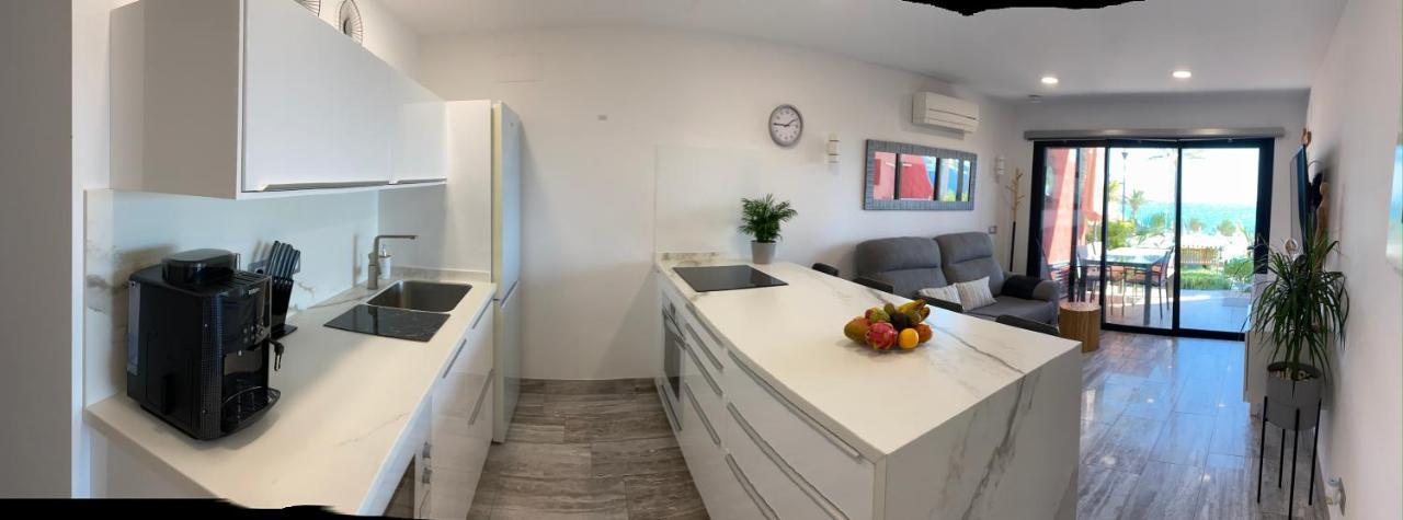 First Beachline Deluxe With Garden And Terrasse In Sun Club San Bartolomé Екстериор снимка