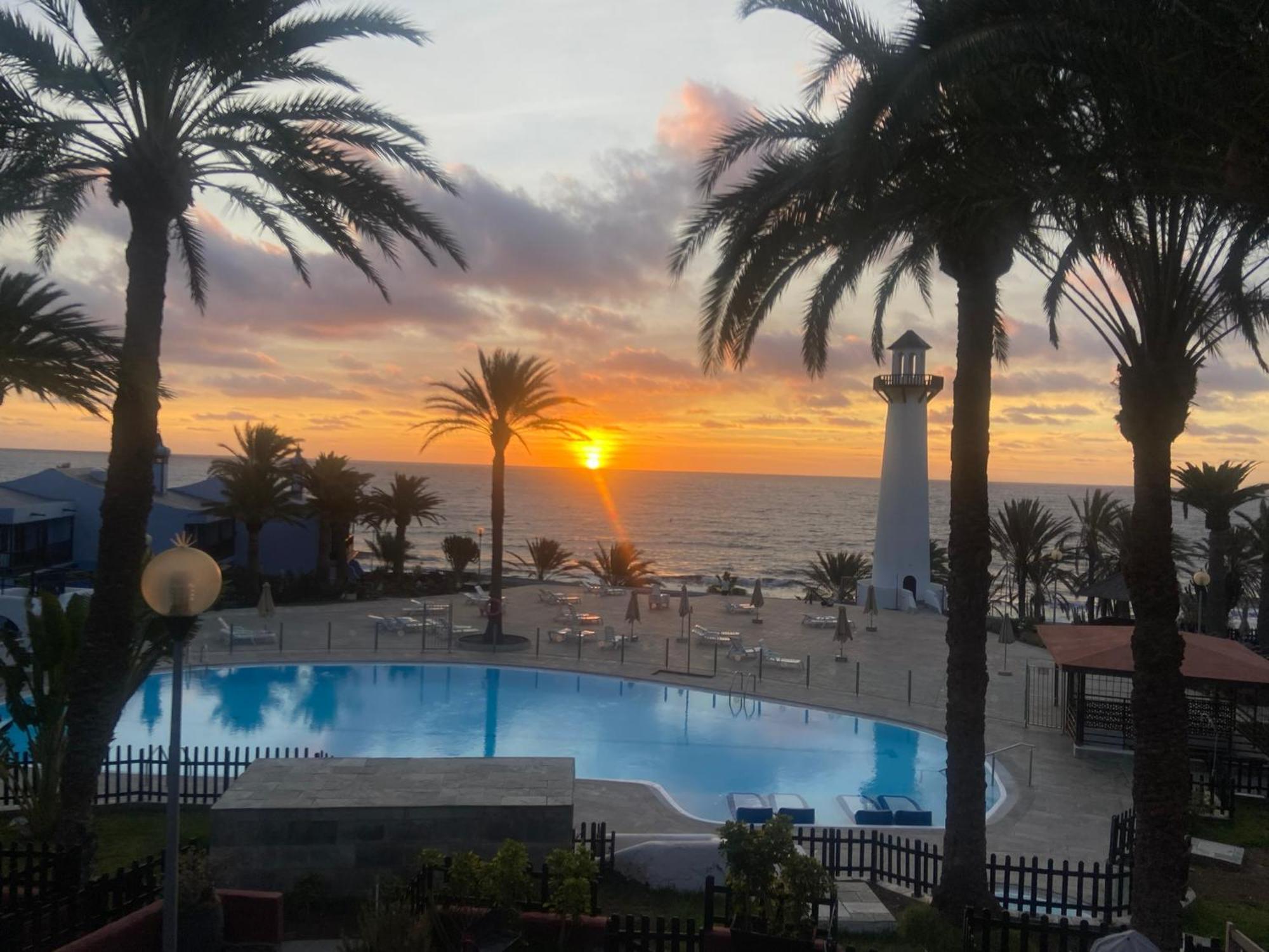 First Beachline Deluxe With Garden And Terrasse In Sun Club San Bartolomé Екстериор снимка